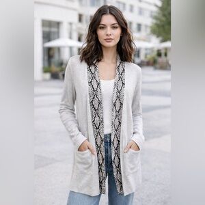 Peyton Jensen Open Front Cardigan Womens Sz M Gray Snake Print Longline Sweater